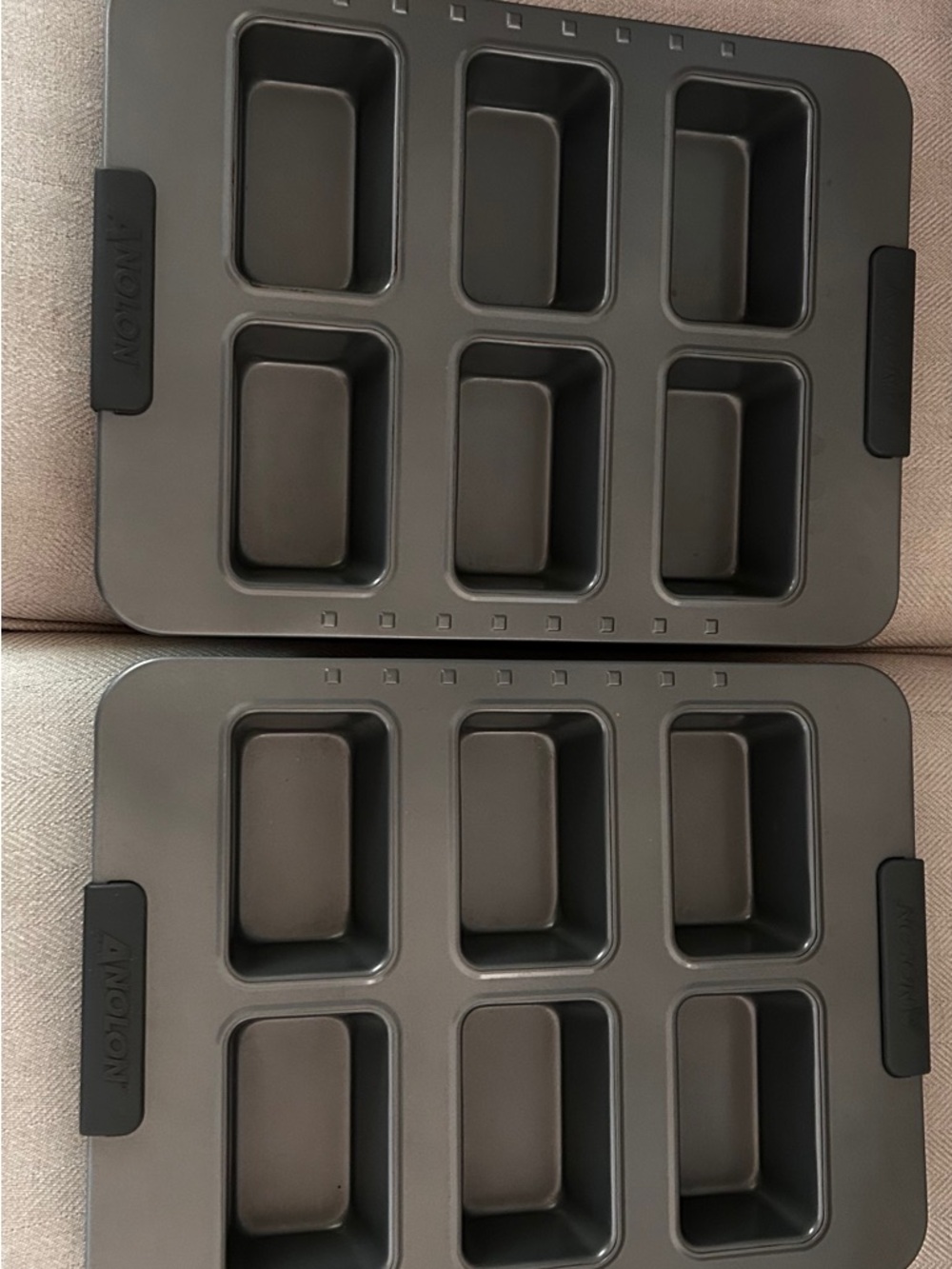 Anolon 6 Mini Loaf Sheet Pan 2 Piece Set in Dark Gray -